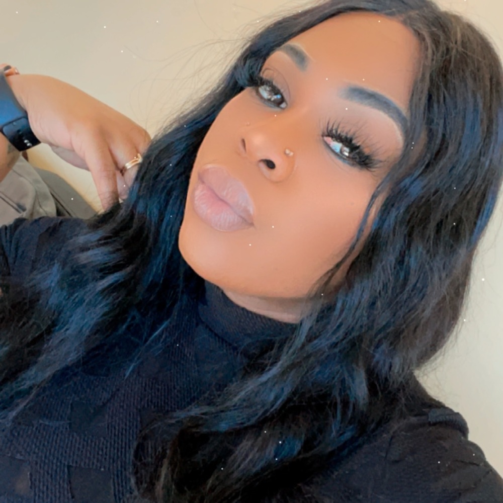 Meet your Posher, Genae